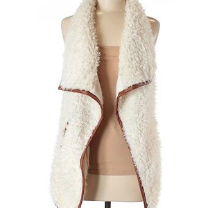 TCEC Faux fur vest Size M